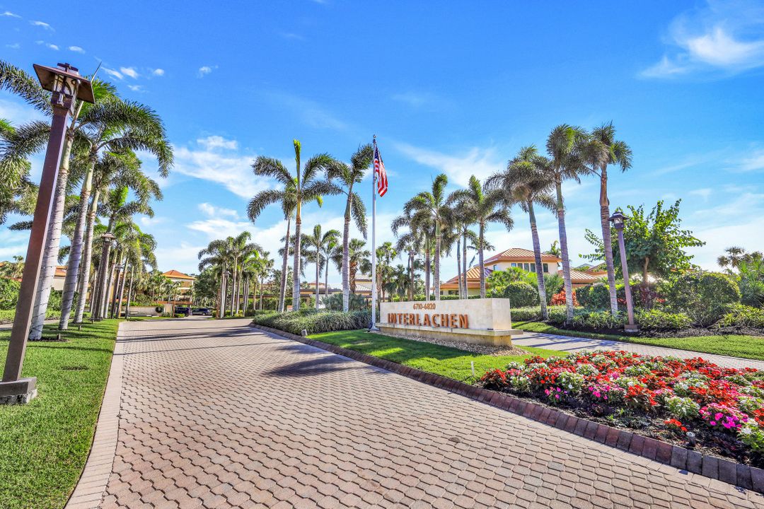6770 Pelican Bay Blvd #242, Naples, FL 34108