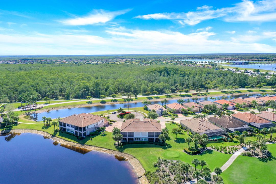 9064 Siesta Bay Dr #102, Naples, FL 34120