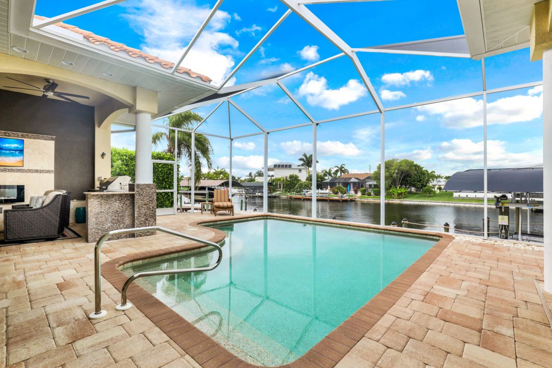 2405 SW 50th St, Cape Coral, FL 33914