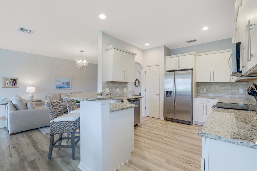 8843 Nautical Landing Cir #101, Naples, FL 34120