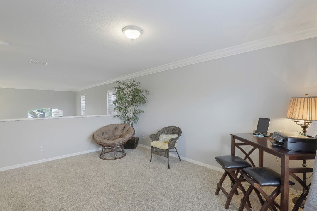 8313 Sumner Ave, Fort Myers, FL 33908