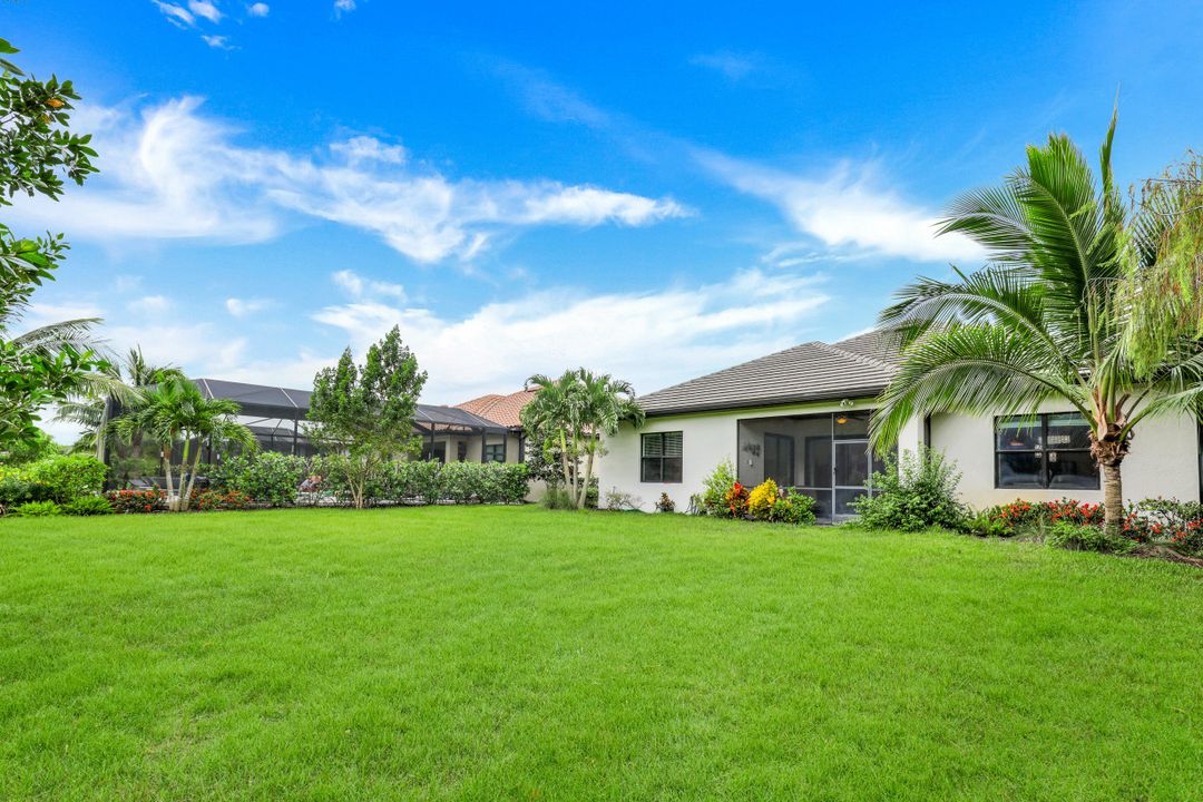 2336 Grenadine Way, Naples , FL 34120