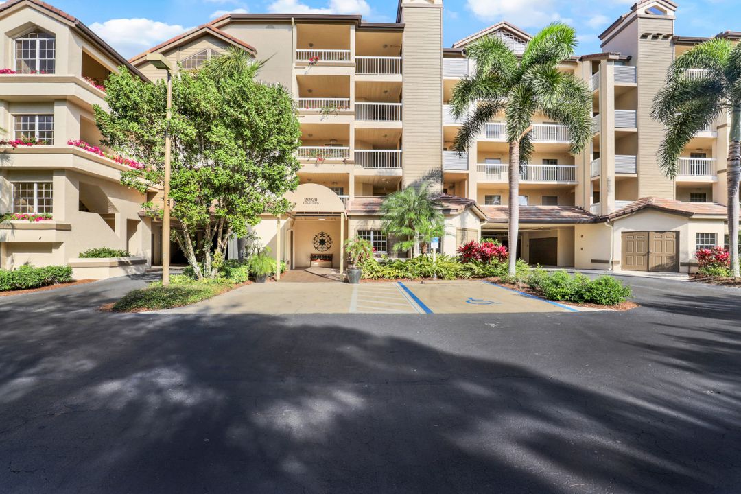 26920 Wedgewood Dr #203, Bonita Springs, FL 34134