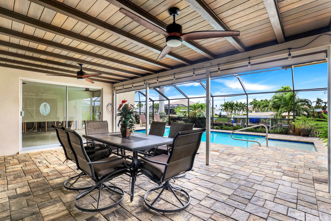 5328 Delano Ct, Cape Coral, FL 33904