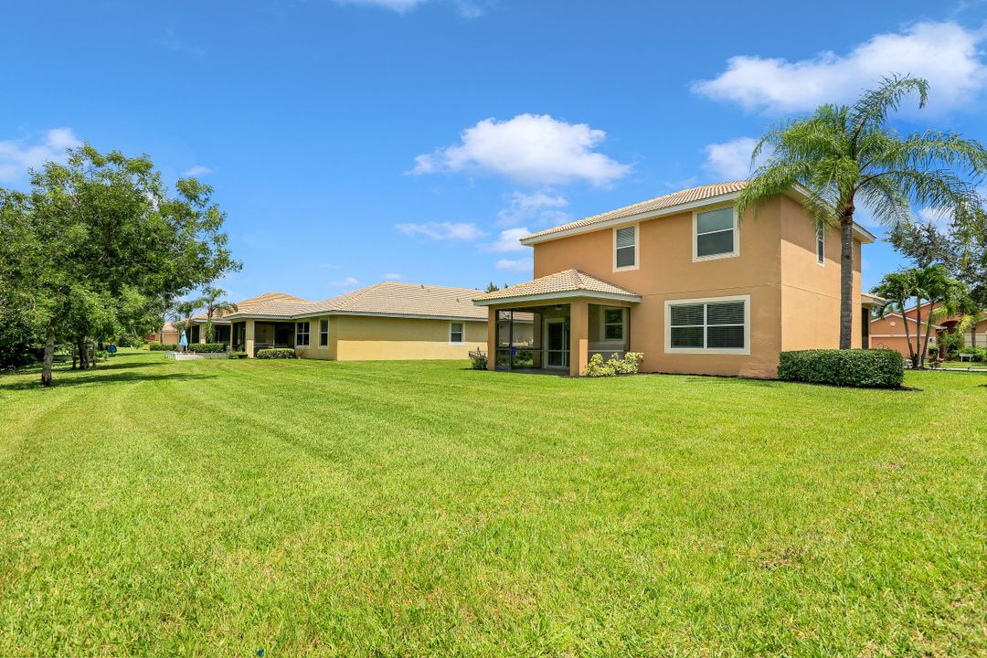 10007 Via San Marco Loop, Fort Myers, FL 33905