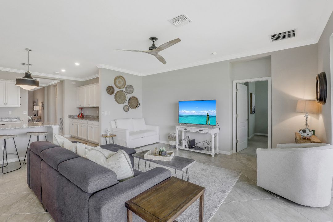 19877 Beechcrest Pl, Estero, FL 33928