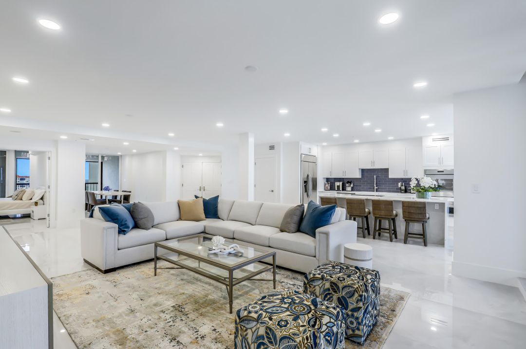 8171 Bay Colony Dr #1602, Naples, FL 34108