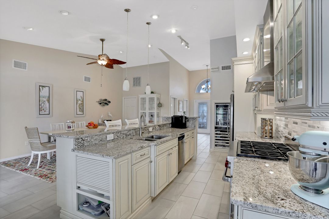 5518 SW 11th Ave, Cape Coral, FL 33914