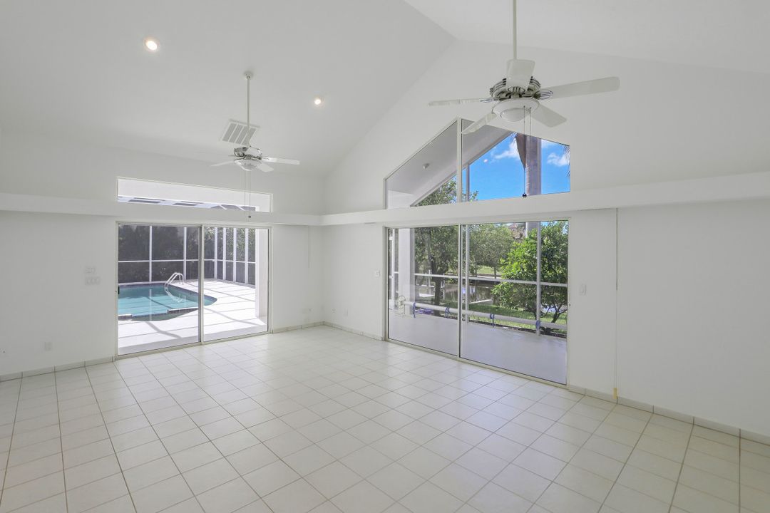 5364 Darby Ct, Cape Coral, FL 33904