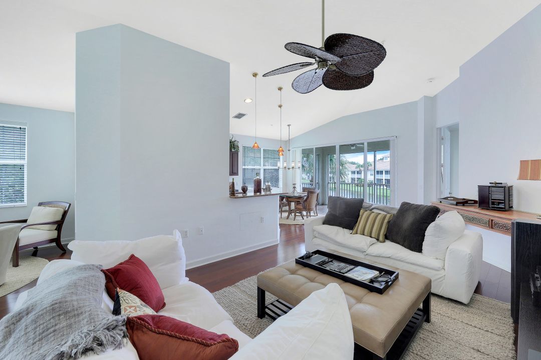 3065 Driftwood Way #4202, Naples, FL 34109