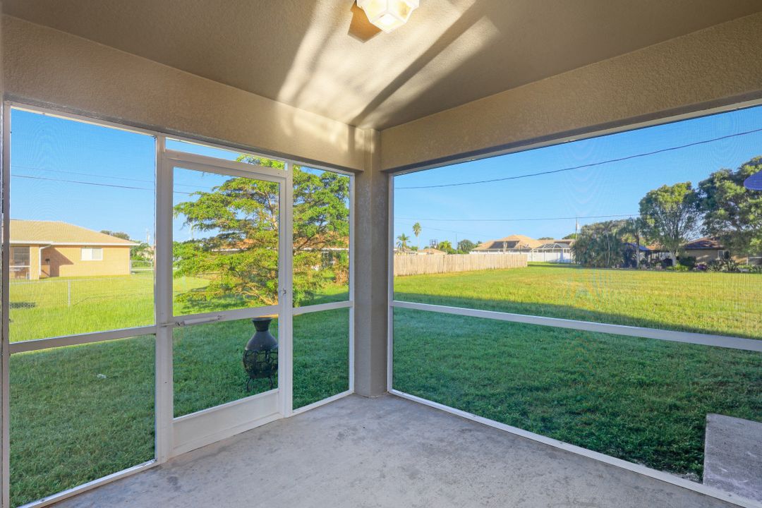 138 SE 4th Pl, Cape Coral, FL 33990