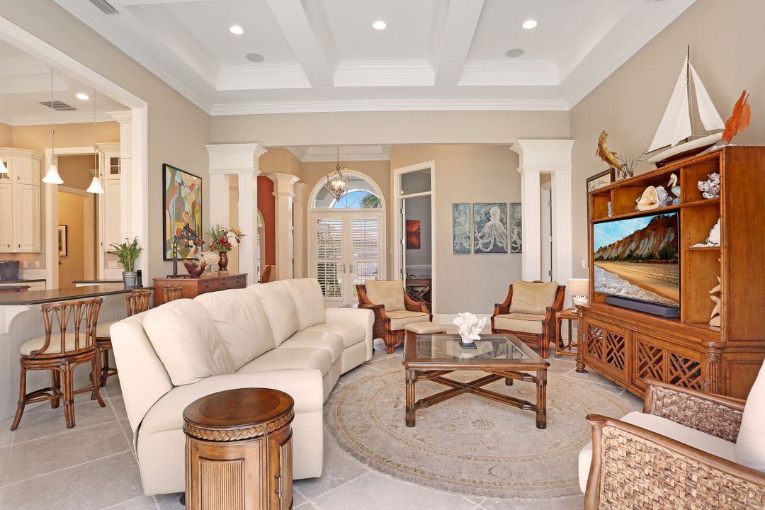 1160 Marlin Ct, Marco Island, FL 34145