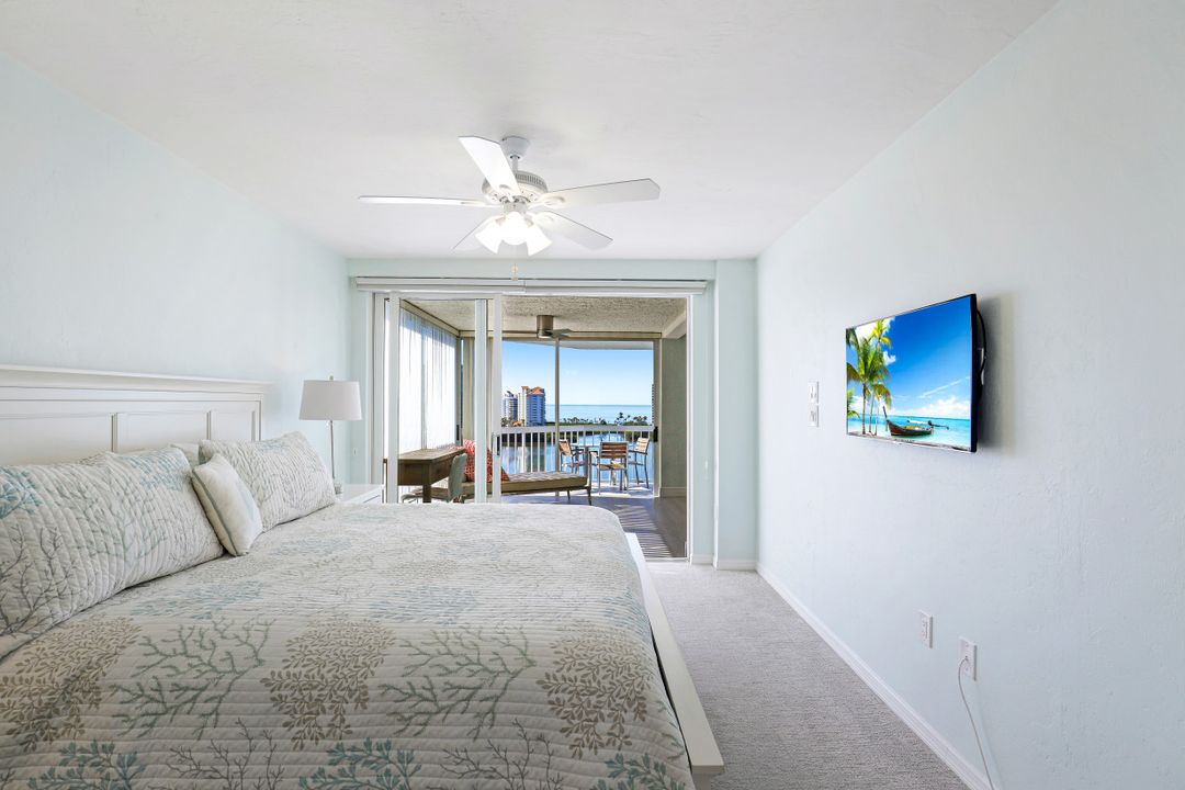 5501 Heron Point Dr #902, Naples, FL 34108