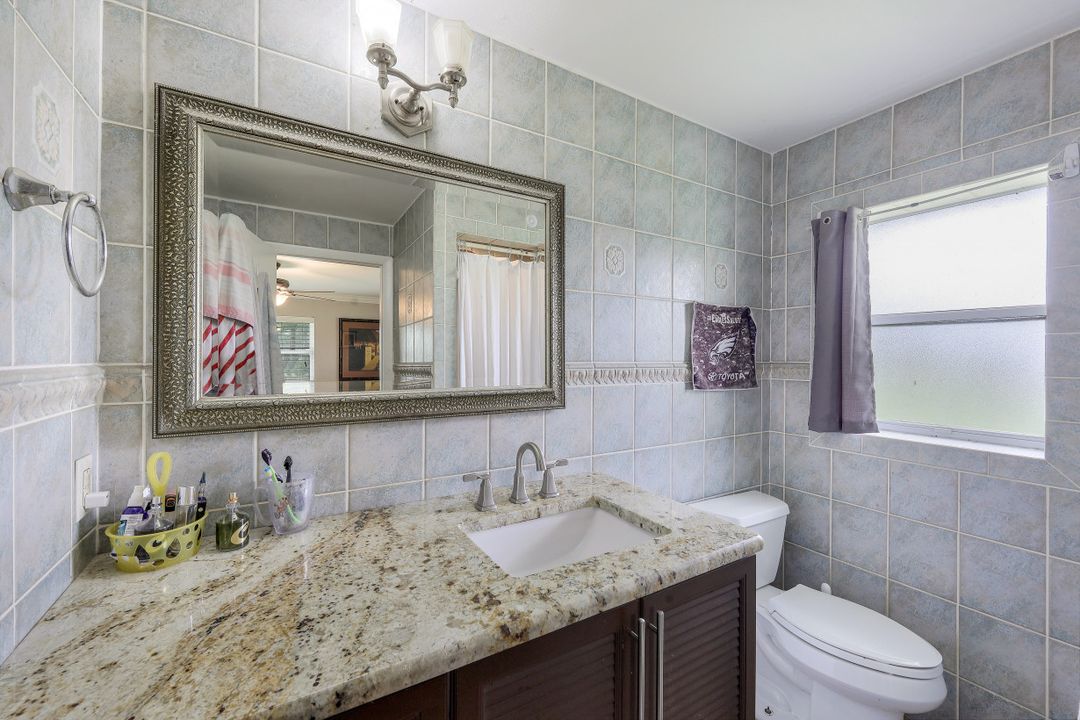 795 25th St SW, Naples, FL 34117