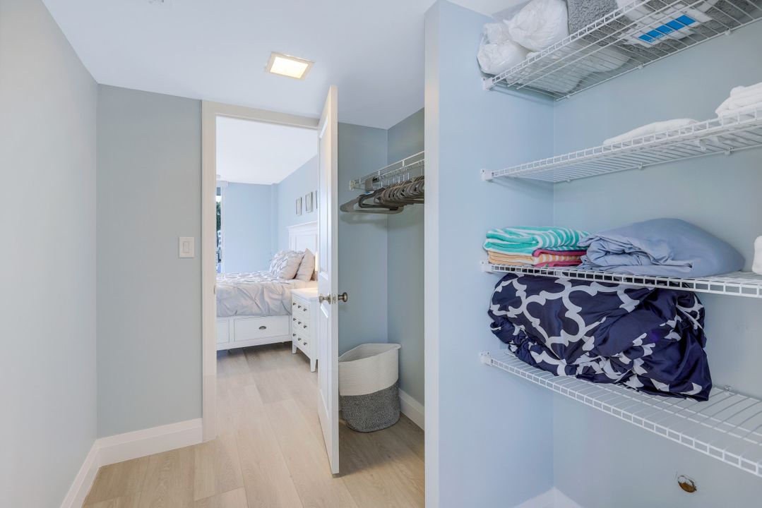 5 Bluebill Ave #210, Naples, FL 34108