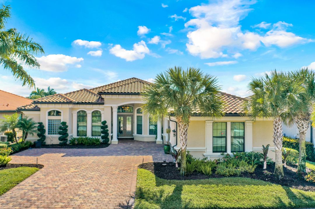 10565 Espanola Dr, Bonita Springs, FL 34135