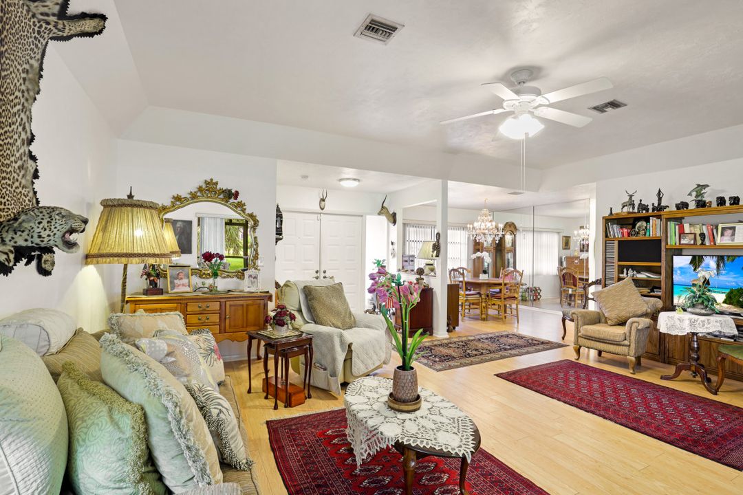 2509 Kings Lake Blvd, Naples, FL 34112