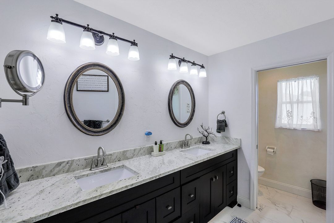 1570 Villa Ct, Marco Island, FL 34145