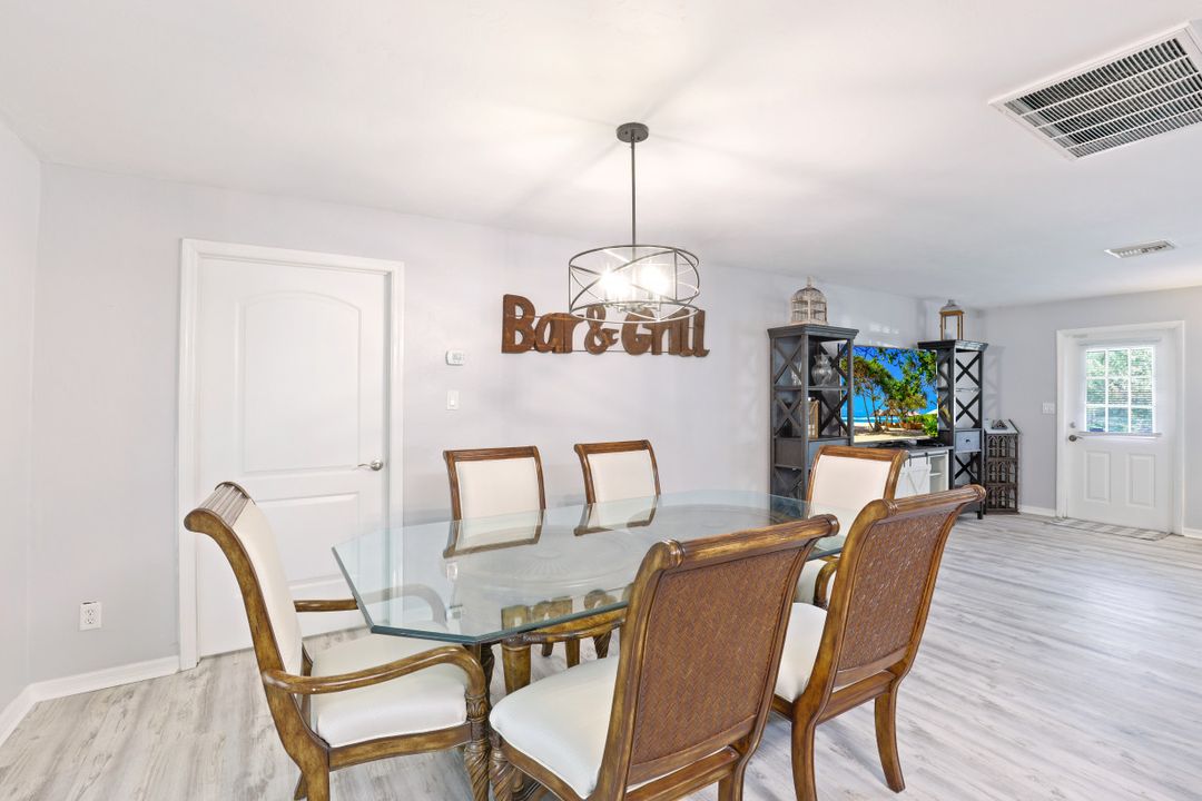 2506 SE 8th Ave, Cape Coral, FL 33904