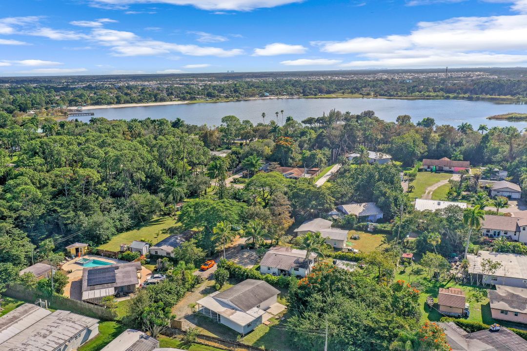 3409 Goldie Ln, Naples, FL 34112