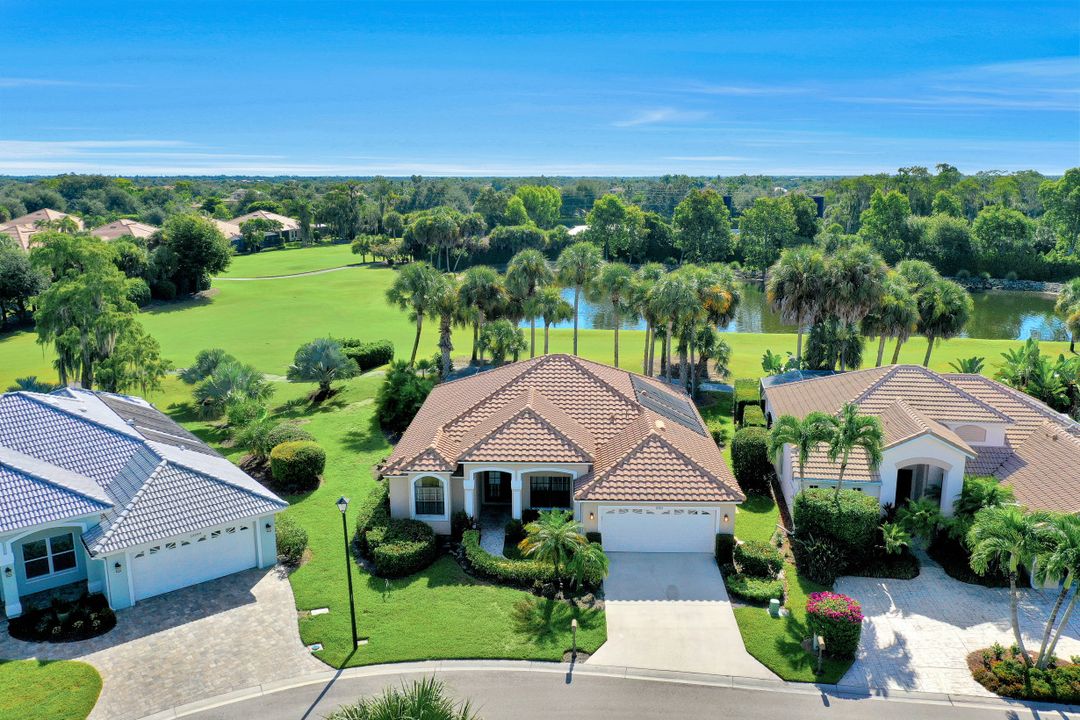 12703 Hunters Ridge Dr, Bonita Springs, FL 34135