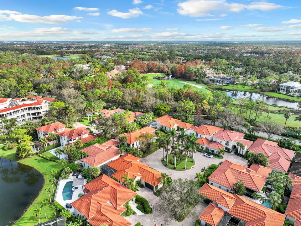 2547 Avila Ln, Naples, FL 34105