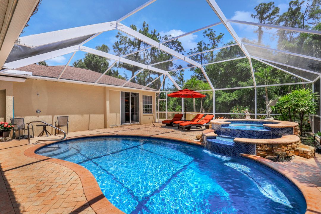 6080 Cypress Hollow Way, Naples, FL 34109