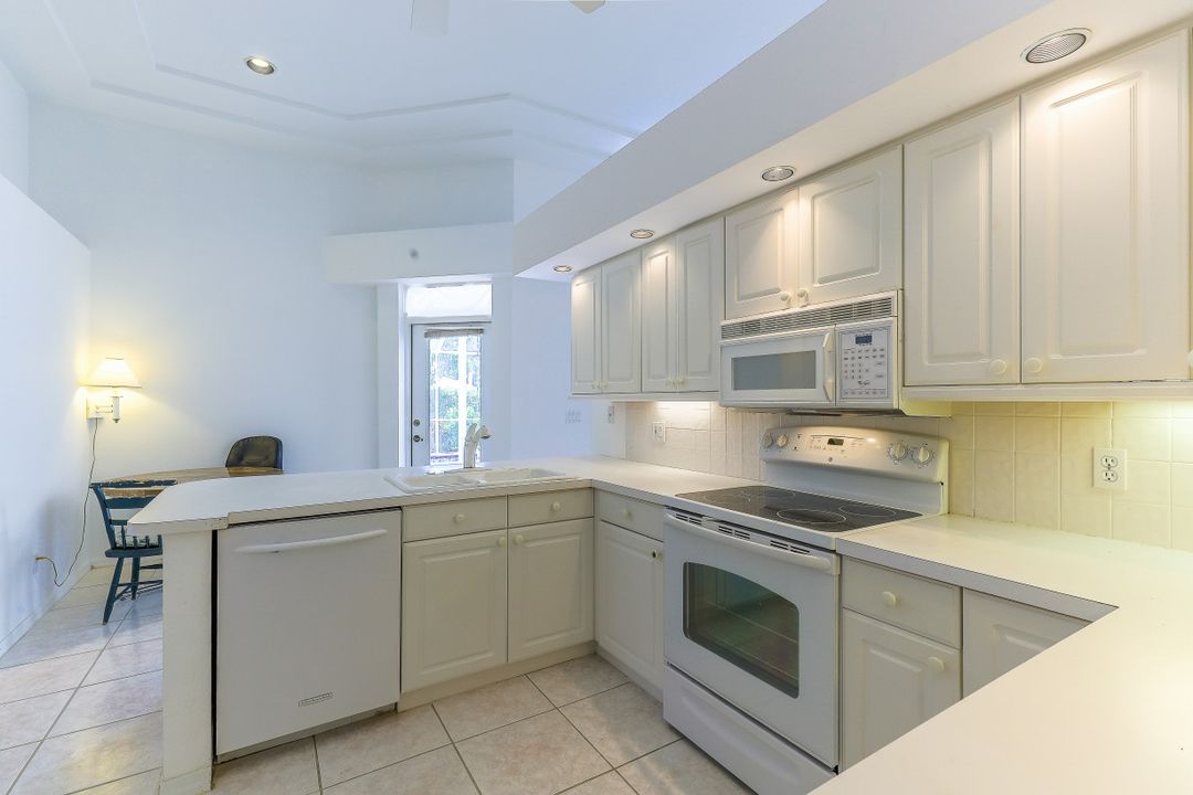 28070 Winthrop Cir, Bonita Springs, FL 34134