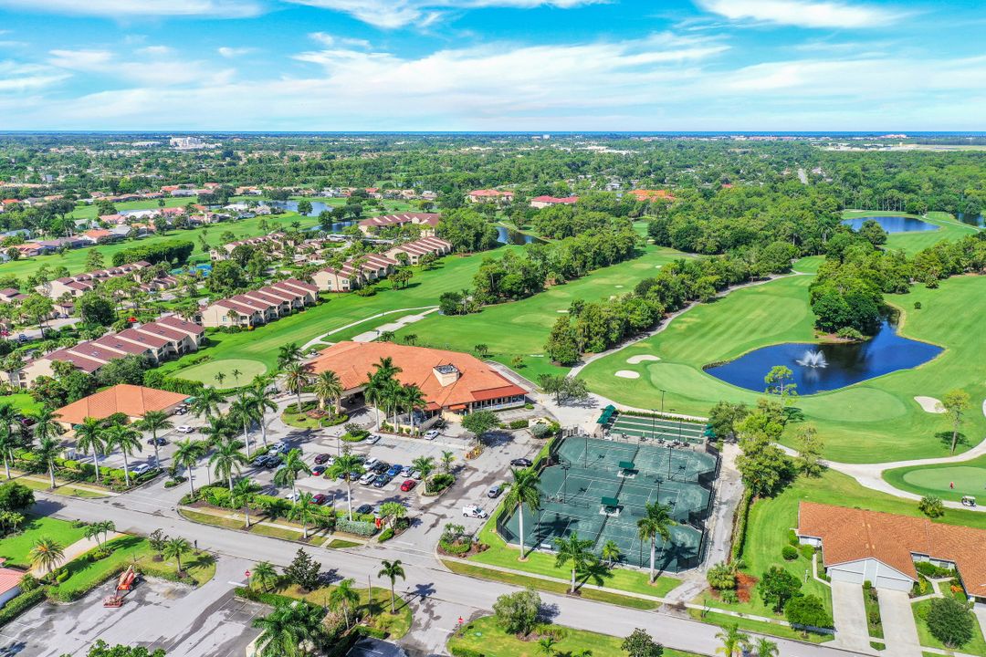 606 Kings Way, Naples, FL 34104