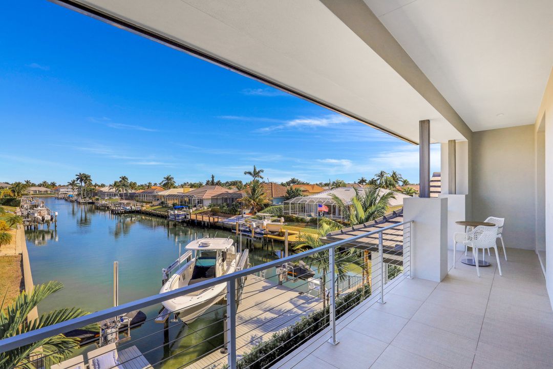 1061 Dana Ct, Marco Island, FL 34145