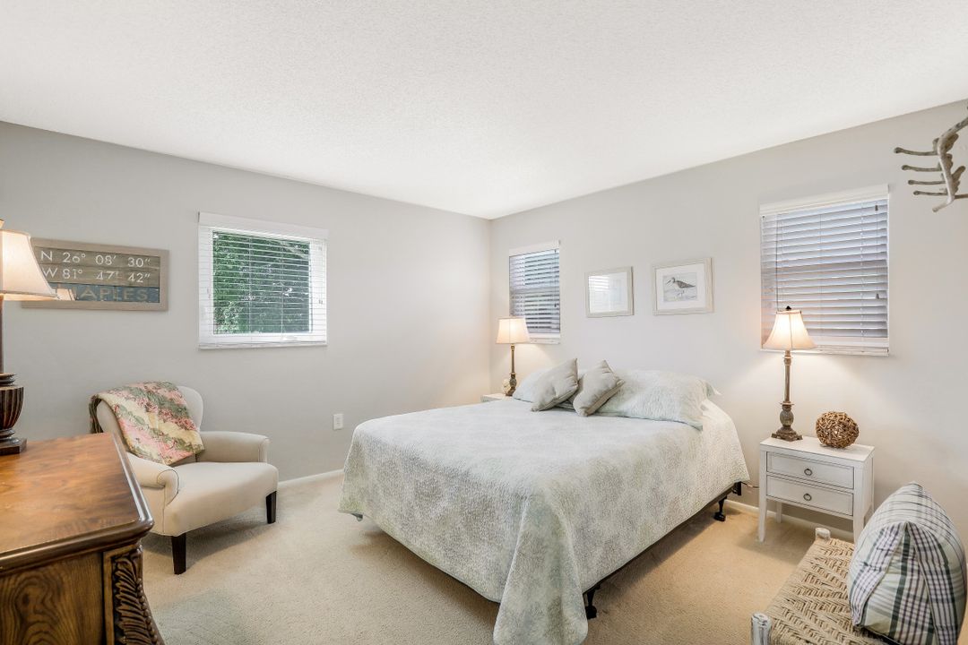 300 Forest Lakes Blvd #212, Naples, FL 34105