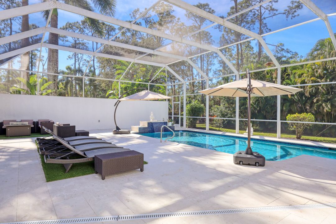 4055 1st Ave SW, Naples, FL 34119