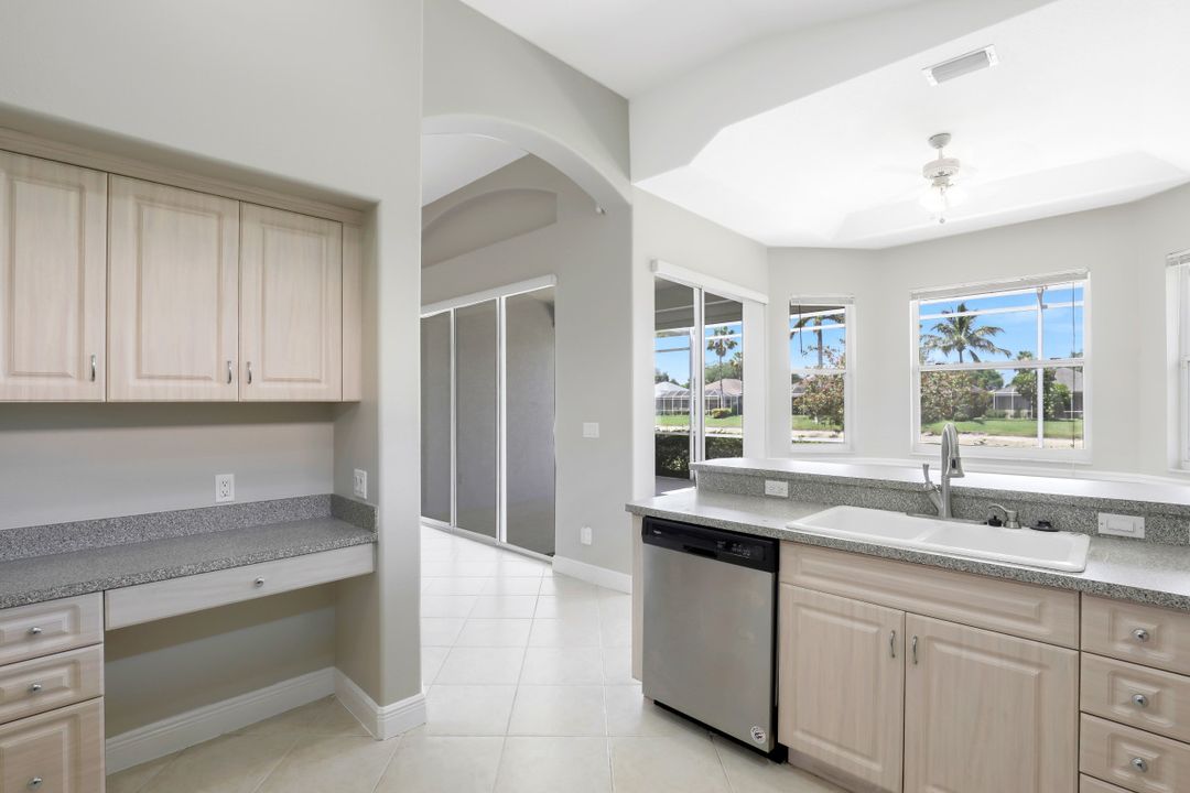 8039 Tauren Ct, Naples, FL 34119