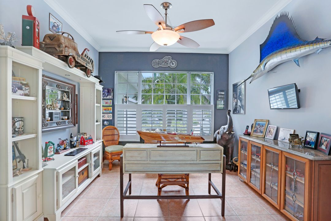 8708 S Lake Cir, Fort Myers, FL 33908