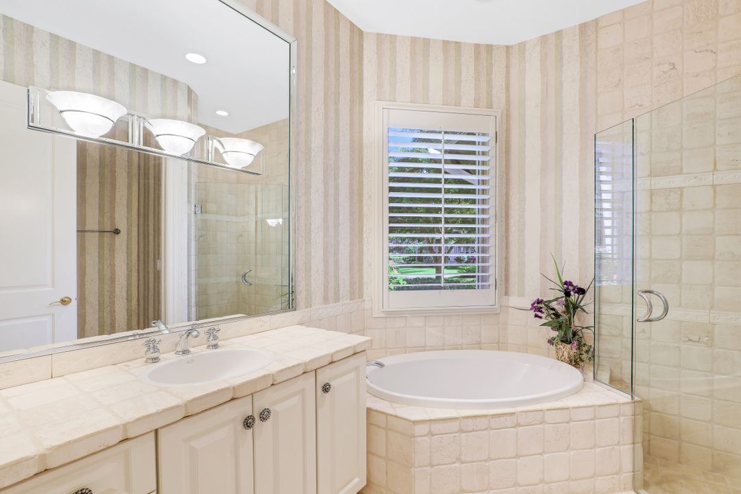 4430 Deerwood Ct, Bonita Springs, FL 34134