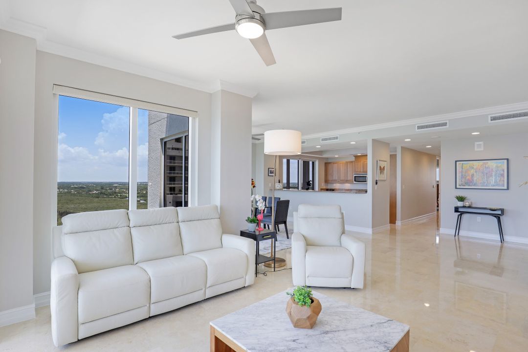 4951 Bonita Bay Blvd #2205, Bonita Springs, FL 34134