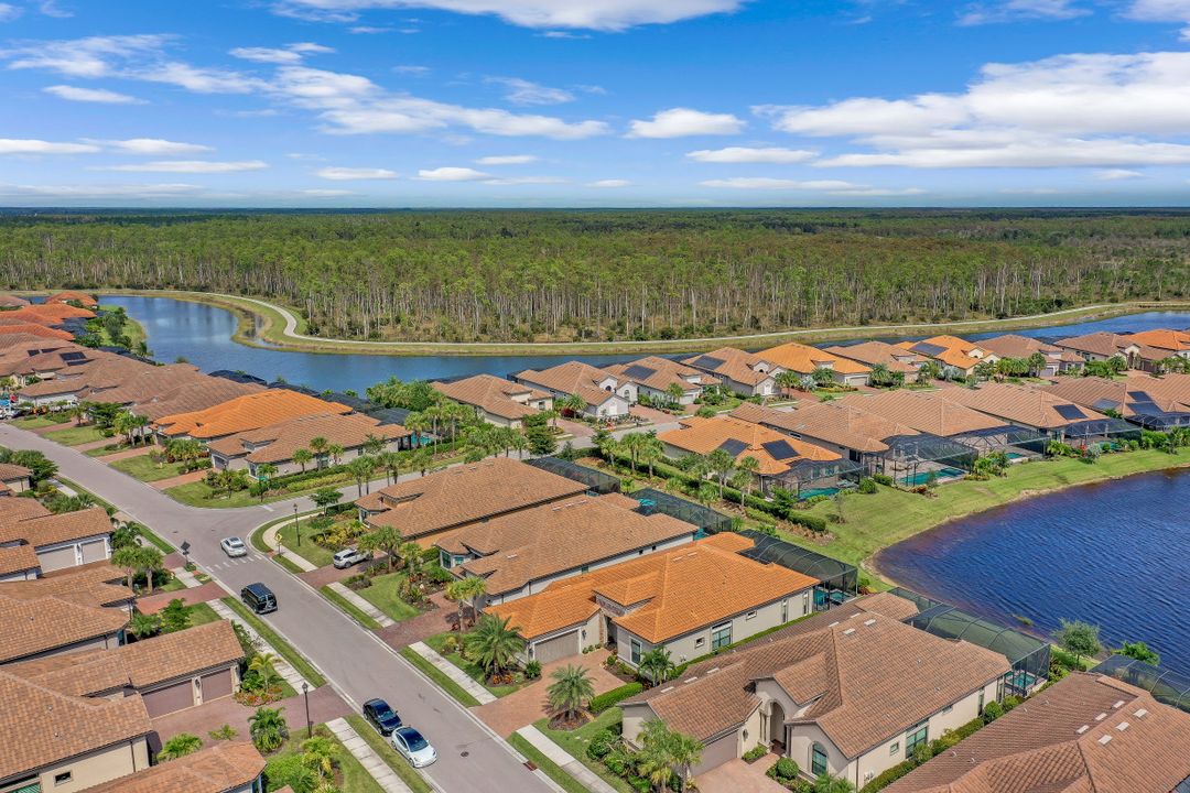 9418 Galliano Ter, Naples, FL 34119