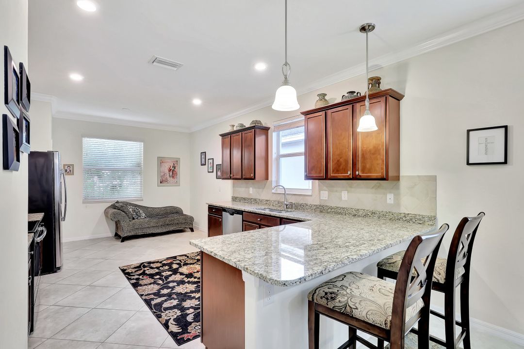 9577 Mirada Blvd, Fort Myers, FL 33908