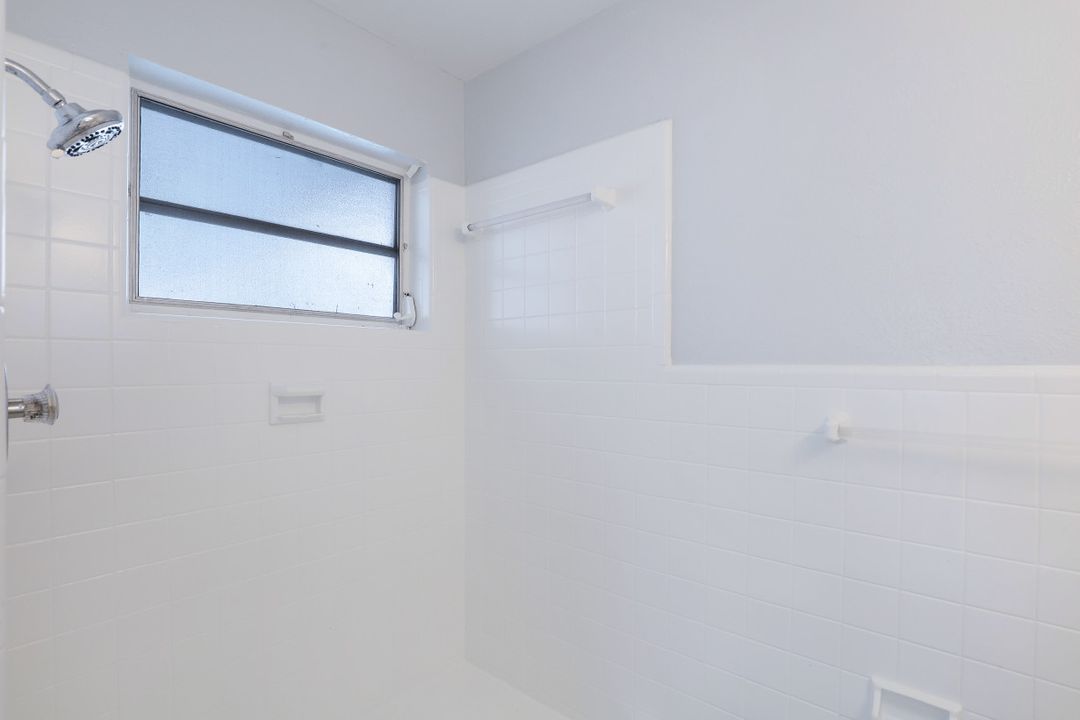 1637 Winkler Ave, Fort Myers, FL 33901