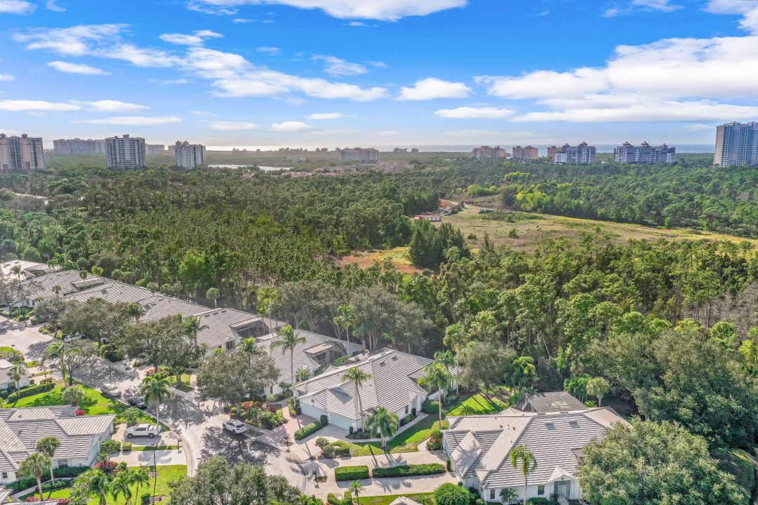 693 Mainsail Pl, Naples, FL 34110