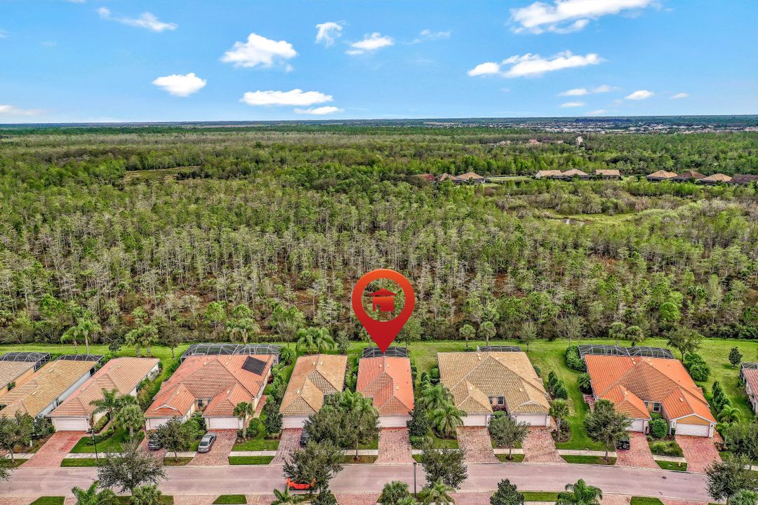 8458 Karina Ct, Naples, FL 34114