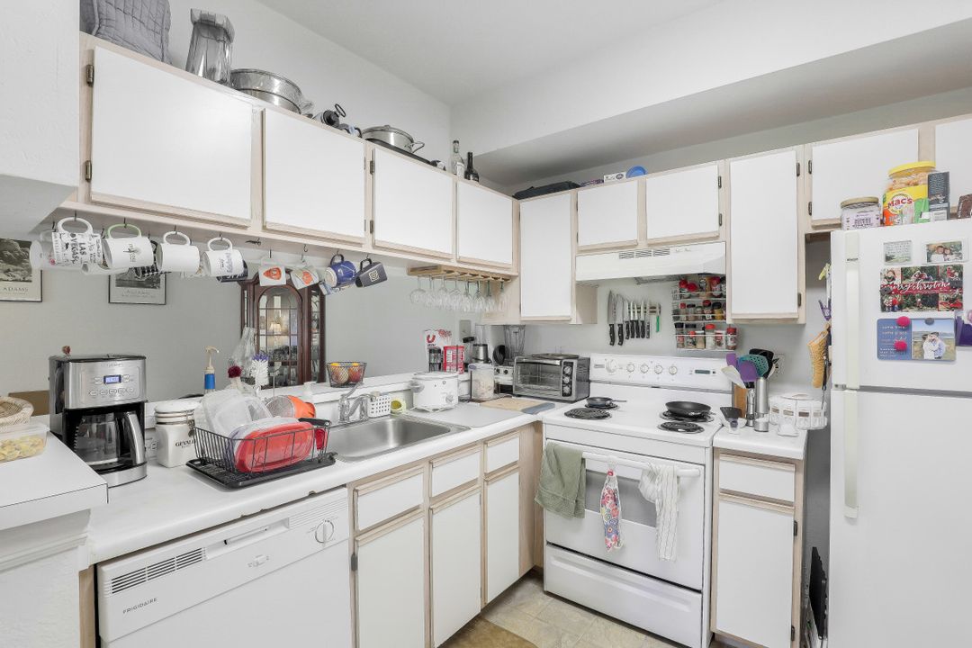 6481 Aragon Way  #101, Fort Myers, FL 33966