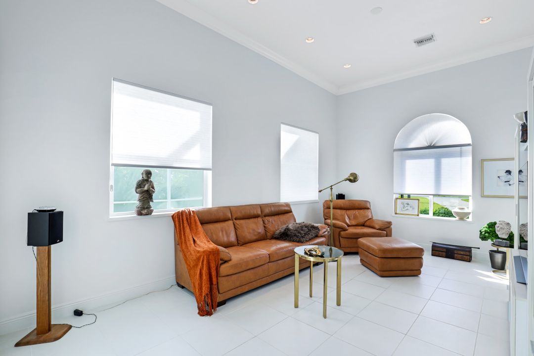 15361 Old Pine Ct, Fort Myers, FL 33912