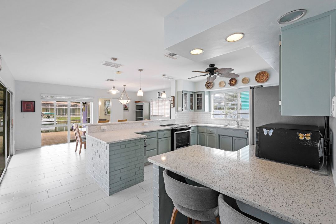 827 Chestnut Ct, Marco Island, FL 34145