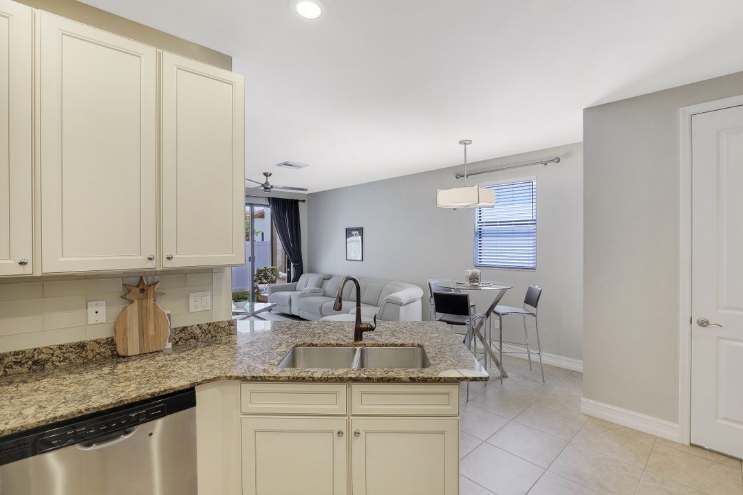 9462 Montebello Way #110, Fort Myers, FL 33908