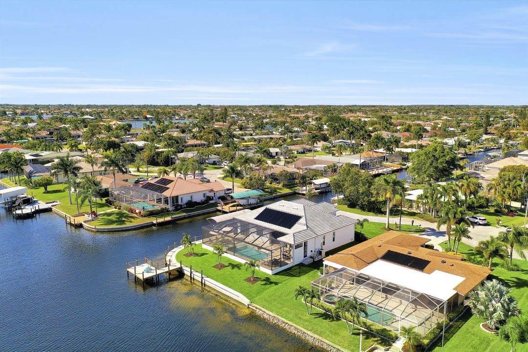 4934 SW 2nd Pl, Cape Coral, FL 33914