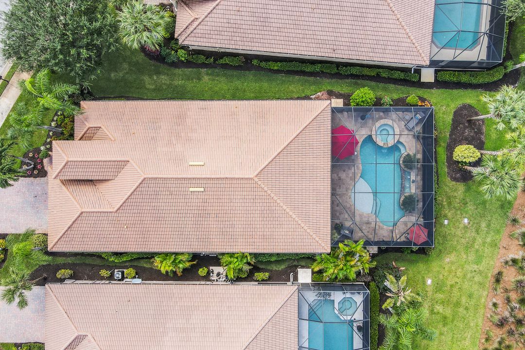 10327 Gator Bay Ct, Naples, FL 34120