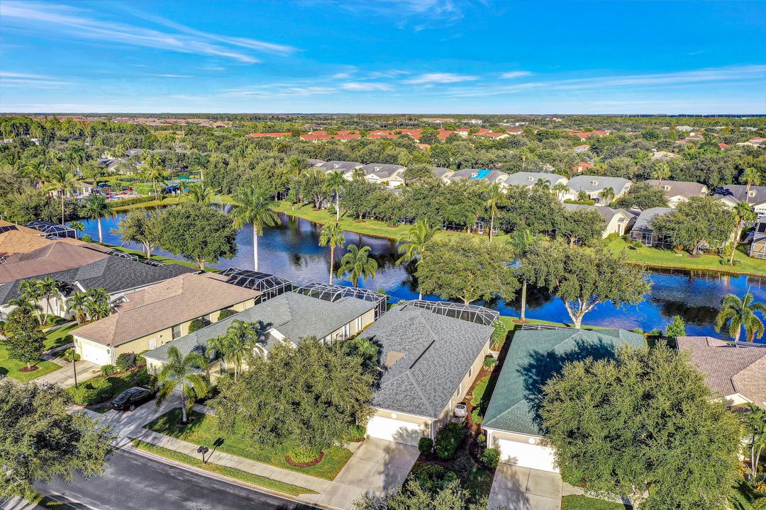 8054 Tauren Ct, Naples, FL 34119