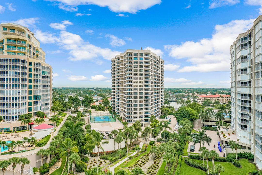 4451 Gulf Shore Blvd N, Naples, FL 34103