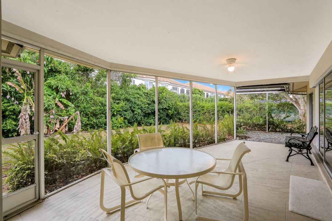 3888 Crayton Rd, Naples, FL 34103